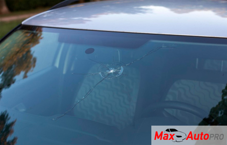 Round crack in windshield